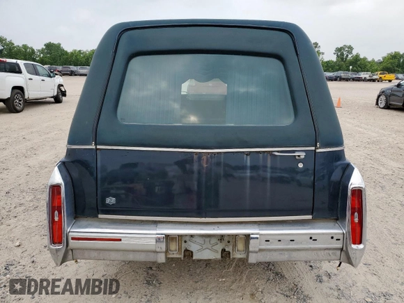 1990 Cadillac Brougham z VIN 1G6DW5473LR712137, wystawiony jako Copart lot #57914885 z przebiegiem Nie podano mil oraz Tytuł czysty. Historia ofert i sprzedaży dostępna na DreamBid. Obrazek 6.
