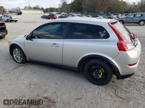 2012 Volvo C30 z VIN YV1672MKXC2286570, wystawiony jako Copart lot #79725734 z przebiegiem 100 661 mil mil oraz Czysty tytuł • Clean title. Historia ofert i sprzedaży dostępna na DreamBid. Obrazek 2.