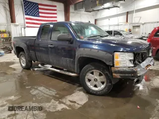 2010 Chevrolet Silverado 1500 LT with VIN 1GCSKSE39AZ163289, listed as a Copart auction lot 45321455 with 160,999 mi miles and Non Repairable. Bid and sale history available at DreamBid. Image 4.