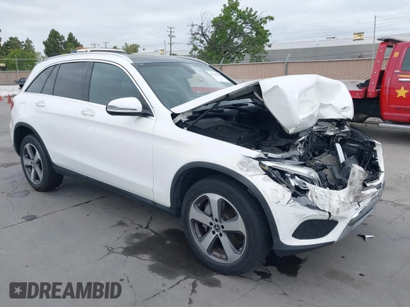 2019 Mercedes-Benz GLC 300 with VIN WDC0G4JB1KV136690, listed as a IAAI auction lot 42121407 with 42,542 mi miles and . Bid and sale history available at DreamBid. Image 1.