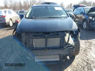 2019 Cadillac XT5 Premium Luxury AWD z VIN 1GYKNFRS1KZ250468, wystawiony jako IAAI lot #41764152 z przebiegiem 107 918 mil mil oraz . Historia ofert i sprzedaży dostępna na DreamBid. Obrazek 6.