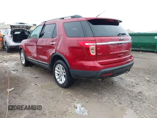 2013 Ford Explorer XLT with VIN 1FM5K7D94DGB68900, listed as a IAAI auction lot 41090687 with 219,170 mi miles and . Bid and sale history available at carsss.com. Image 3.