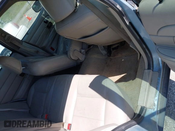 2007 Ford Crown Victoria LX z VIN 2FAFP74V37X122518, wystawiony jako IAAI lot #42071004 z przebiegiem 228 547 mil mil oraz . Historia ofert i sprzedaży dostępna na DreamBid. Obrazek 8.
