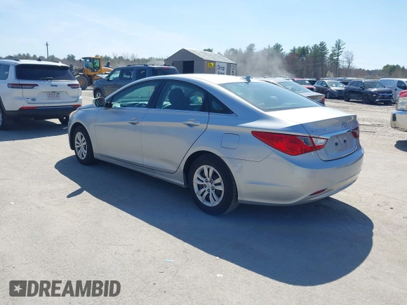 2012 Hyundai Sonata GLS with VIN 5NPEB4AC7CH331701, listed as a IAAI auction lot 42112081 with 122,050 mi miles. Bid and sale history available at carsss.com. Image 3.