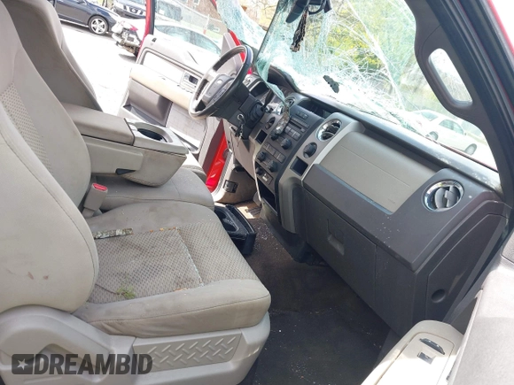 2010 Ford F-150 XL with VIN 1FTEX1C83AFC15315, listed as a IAAI auction lot 41916777 with 196,131 mi miles. Bid and sale history available at carsss.com. Image 5.