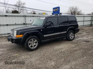 2007 Jeep Commander Limited with VIN 1J8HG58PX7C595809, listed as a Copart auction lot 71267194 with 208,211 mi miles and Salvage Title. Bid and sale history available at carsss.com. Image 1.