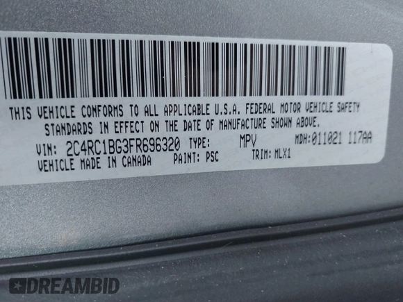2015 Chrysler Town & Country Touring with VIN 2C4RC1BG3FR696320, listed as a IAAI auction lot 41826122 with 1 mi miles. Bid and sale history available at carsss.com. Image 9.