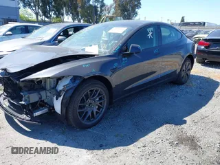 2025 Tesla Model 3 Long Range with VIN 5YJ3E1EA1SF884167, listed as a IAAI auction lot 41976320 with 3,146 mi miles and . Bid and sale history available at DreamBid. Image 22.