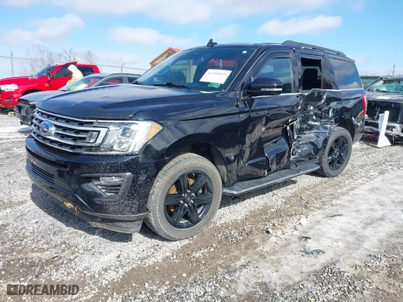 2020 Ford Expedition XLT with VIN 1FMJU1JT5LEA93690, listed as a IAAI auction lot 41592025 with 68,595 mi miles. Bid and sale history available at carsss.com. Image 2.