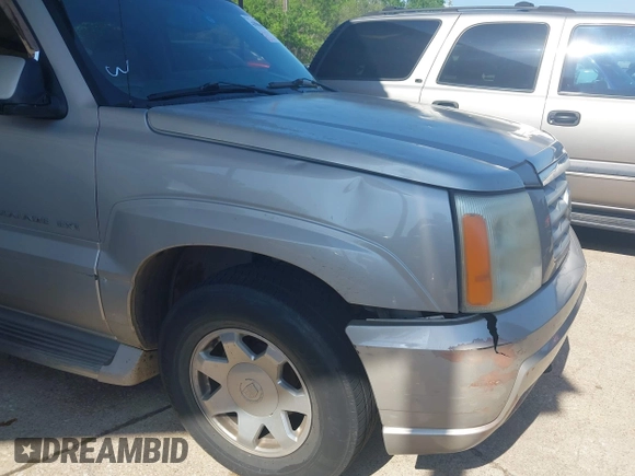 2005 Cadillac Escalade EXT z VIN 3GYEK62N55G191729, wystawiony jako IAAI lot #41980605 z przebiegiem 224 349 mil mil oraz . Historia ofert i sprzedaży dostępna na DreamBid. Obrazek 12.