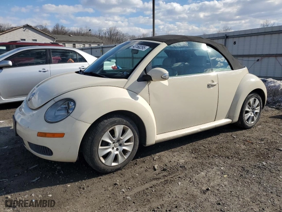 2008 Volkswagen New Beetle Convertible S with VIN 3VWPG31Y68M404085, listed as a Copart auction lot 43160295 with 193,829 mi miles and Clean Title. Bid and sale history available at carsss.com. Image 1.