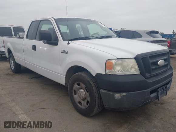 2007 Ford F-150 STX with VIN 1FTRX12W17FA05208, listed as a IAAI auction lot 41902967 with 314,754 mi miles and . Bid and sale history available at DreamBid. Image 1.