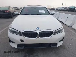 2022 BMW 3 Series 330e with VIN 3MW5P7J04N8C40865, listed as a IAAI auction lot 41635704 with 44,929 mi miles. Bid and sale history available at carsss.com. Image 12.
