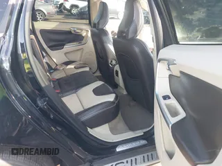 2010 Volvo XC60 3.0T z VIN YV4992DZ7A2019276, wystawiony jako IAAI lot #41459498 z przebiegiem Nie podano mil oraz . Historia ofert i sprzedaży dostępna na DreamBid. Obrazek 8.