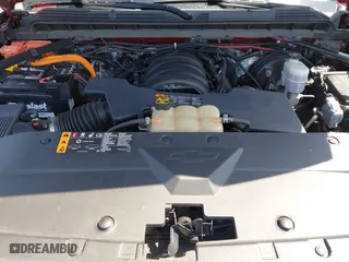 2018 Chevrolet Silverado 1500 LT with VIN 3GCUCRER8JG299111, listed as a IAAI auction lot 42063560 with 99,888 mi miles. Bid and sale history available at carsss.com. Image 10.