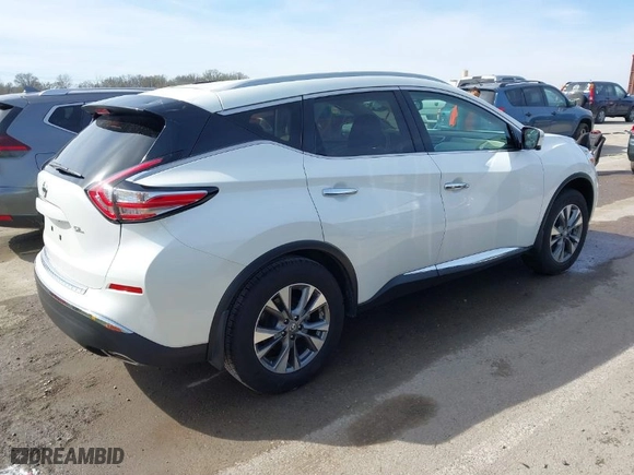 2017 Nissan Murano Platinum with VIN 5N1AZ2MG2HN204483, listed as a IAAI auction lot 41820637 with 70,931 mi miles. Bid and sale history available at carsss.com. Image 4.