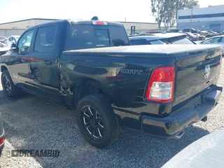 2021 Ram 1500 Big Horn z VIN 1C6SRFFT3MN791921, wystawiony jako IAAI lot #41970131 z przebiegiem 60 901 mil mil oraz . Historia ofert i sprzedaży dostępna na DreamBid. Obrazek 3.