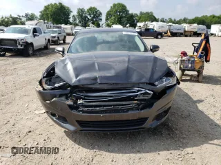 2016 Ford Fusion SE with VIN 3FA6P0T90GR379324, listed as a Copart auction lot 60375785 with 152,235 mi miles and Clean title. Bid and sale history available at DreamBid. Image 5.