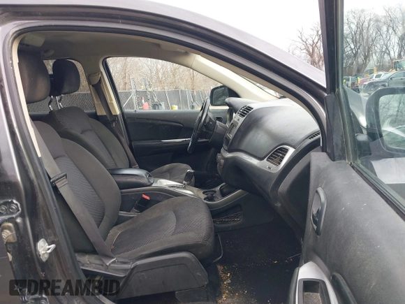 2019 Dodge Journey SE with VIN 3C4PDCBG2KT738516, listed as a IAAI auction lot 41112993 with 201,908 mi miles and . Bid and sale history available at DreamBid. Image 5.