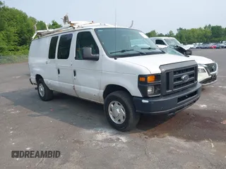 2011 Ford Econoline Cargo Commercial z VIN 1FTNE2ELXBDA18412, wystawiony jako IAAI lot #42328684 z przebiegiem 115 484 mil mil oraz . Historia ofert i sprzedaży dostępna na DreamBid. Obrazek 1.