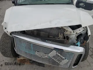 2006 Ford F-250 XL z VIN 1FTSW21516ED71127, wystawiony jako Copart lot #52815955 z przebiegiem 283 978 mil mil oraz Szkoda całkowita • Salvage title. Historia ofert i sprzedaży dostępna na DreamBid. Obrazek 11.