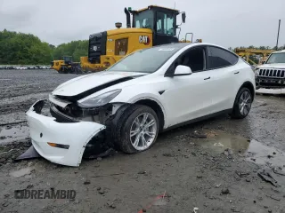 2023 Tesla Model Y Long Range z VIN 7SAYGDEE4PF797653, wystawiony jako Copart lot #58668985 z przebiegiem 35 520 mil mil oraz Szkody całkowita. Historia ofert i sprzedaży dostępna na DreamBid. Obrazek 1.