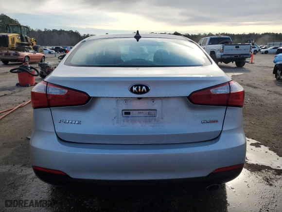 2016 Kia Forte EX with VIN KNAFZ4A83G5550895, listed as a Copart auction lot 43206375 with 137,857 mi miles and Salvage Title. Bid and sale history available at carsss.com. Image 6.