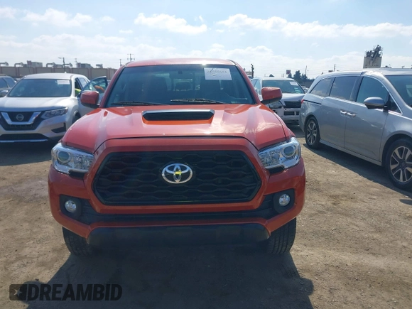 2017 Toyota Tacoma SR with VIN 5TFAX5GN1HX103476, listed as a IAAI auction lot 41555651 with 71,076 mi miles. Bid and sale history available at carsss.com. Image 12.