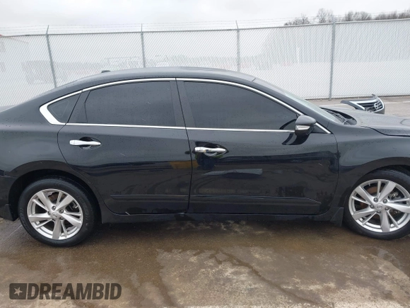 2015 Nissan Altima S with VIN 1N4AL3APXFN394083, listed as a IAAI auction lot 41537949 with 113,554 mi miles and . Bid and sale history available at DreamBid. Image 14.