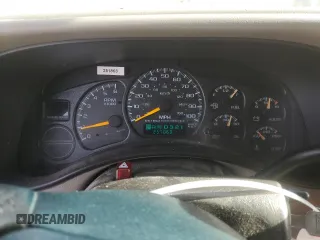 2000 GMC New Sierra 1500 SLE with VIN 2GTEK19T7Y1310097, listed as a Copart auction lot 84557764 with 257,060 mi miles and Salvage Title. Bid and sale history available at carsss.com. Image 9.