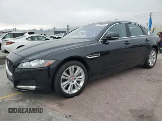 2017 Jaguar XF 35t Premium z VIN SAJBJ4BV5HCY41331, wystawiony jako Copart lot #59899455 z przebiegiem 109 740 mil mil oraz Czysty tytuł • Clean title. Historia ofert i sprzedaży dostępna na DreamBid. Obrazek 1.