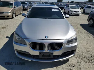 2011 BMW 7 Series 750Li with VIN WBAKB8C59BCY66626, listed as a Copart auction lot 65088295 with 132,278 mi miles and Clean title. Bid and sale history available at DreamBid. Image 5.