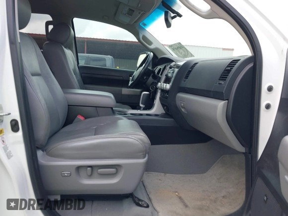 2007 Toyota Tundra Limited z VIN 5TFRV58167X016644, wystawiony jako IAAI lot #41694958 z przebiegiem 233 429 mil mil oraz . Historia ofert i sprzedaży dostępna na DreamBid. Obrazek 5.