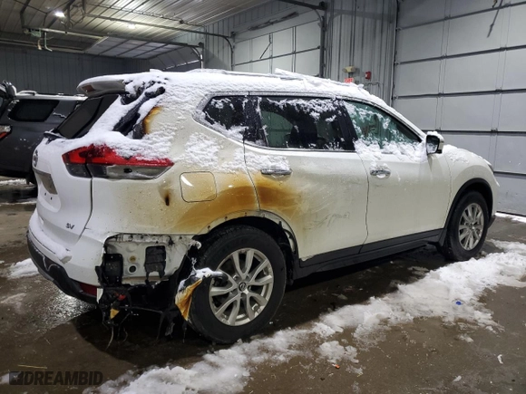 2017 Nissan Rogue SV with VIN 5N1AT2MT5HC752584, listed as a Copart auction lot 46877455 with 39,815 mi miles and Salvage Title. Bid and sale history available at carsss.com. Image 3.