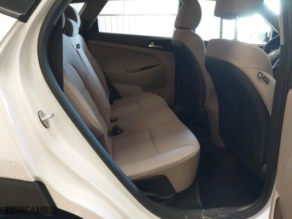2019 Hyundai Tucson Value with VIN KM8J33A46KU066106, listed as a IAAI auction lot 41397738 with 41,717 mi miles. Bid and sale history available at carsss.com. Image 8.