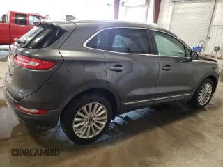 2019 Lincoln MKC Standard z VIN 5LMCJ1C97KUL26389, wystawiony jako Copart lot #70052054 z przebiegiem 36 756 mil mil oraz Szkody całkowita. Historia ofert i sprzedaży dostępna na DreamBid. Obrazek 3.
