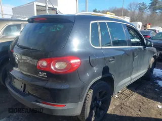 2011 Volkswagen Tiguan SE with VIN WVGBV7AXXBW511550, listed as a IAAI auction lot 41630804 with 99,967 mi miles and . Bid and sale history available at DreamBid. Image 4.