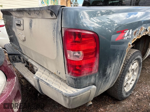 2009 Chevrolet Silverado 1500 LTZ with VIN 3GCEK13M49G206984, listed as a Copart auction lot 53146355 with 0 mi miles and Salvage Title. Bid and sale history available at carsss.com. Image 3.
