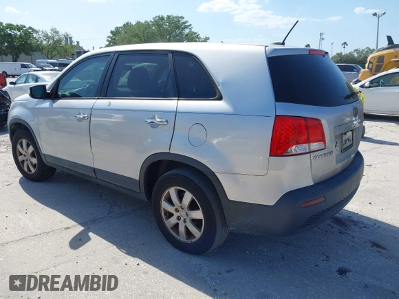 2012 Kia Sorento LX with VIN 5XYKT3A19CG292660, listed as a IAAI auction lot 41920369 with 157,469 mi miles. Bid and sale history available at carsss.com. Image 3.