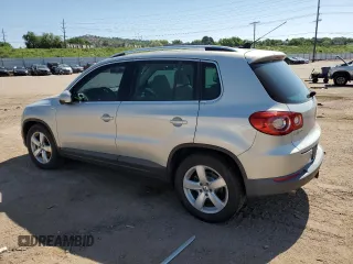 2010 Volkswagen Tiguan S с VIN WVGBV7AXXAW520599, выставлен на аукционе Copart как лот 62006315 с пробегом 143 877 миль миль и Чистый • Clean title. История ставок и продаж доступна на DreamBid. Изображение 2.