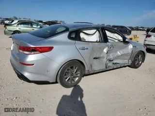 2020 Kia Optima SE with VIN 5XXGT4L30LG385193, listed as a Copart auction lot 84613544 with 105,528 mi miles and Salvage Title. Bid and sale history available at carsss.com. Image 3.