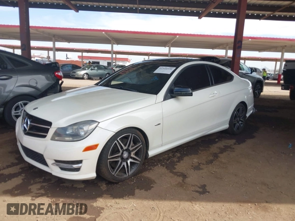 2014 Mercedes-Benz C 250 с VIN WDDGJ4HBXEG289823, выставлен на аукционе IAAI как лот 42344530 с пробегом 122 670 миль миль и . История ставок и продаж доступна на DreamBid. Изображение 17.