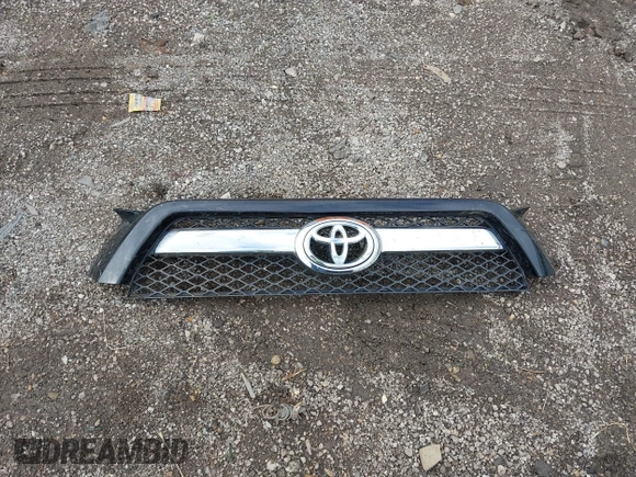 2011 Toyota 4Runner Trail z VIN JTEBU5JR0B5040278, wystawiony jako IAAI lot #42210447 z przebiegiem 263 253 mil mil oraz . Historia ofert i sprzedaży dostępna na DreamBid. Obrazek 12.