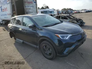 2017 Toyota RAV4 LE z VIN 2T3ZFREV7HW395560, wystawiony jako Copart lot #79673704 z przebiegiem 78 678 mil mil oraz Szkoda całkowita • Salvage title. Historia ofert i sprzedaży dostępna na DreamBid. Obrazek 4.