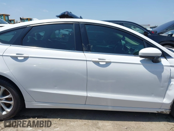 2020 Ford Fusion SE с VIN 3FA6P0HD4LR232009, выставлен на аукционе IAAI как лот 42207523 с пробегом 71 206 миль миль и . История ставок и продаж доступна на DreamBid. Изображение 13.