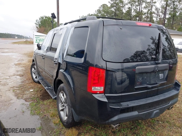 2015 Honda Pilot SE with VIN 5FNYF3H39FB010277, listed as a IAAI auction lot 41557471 with 137,972 mi miles. Bid and sale history available at carsss.com. Image 3.