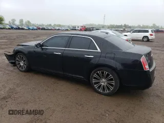 2012 Chrysler 300 S z VIN 2C3CCABG0CH306995, wystawiony jako Copart lot #58811675 z przebiegiem 127 498 mil mil oraz Szkoda całkowita • Salvage title. Historia ofert i sprzedaży dostępna na DreamBid. Obrazek 2.