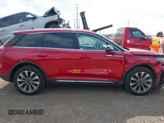2020 Lincoln Corsair Reserve z VIN 5LMCJ2DH2LUL17807, wystawiony jako IAAI lot #42134411 z przebiegiem 42 389 mil mil oraz . Historia ofert i sprzedaży dostępna na DreamBid. Obrazek 13.