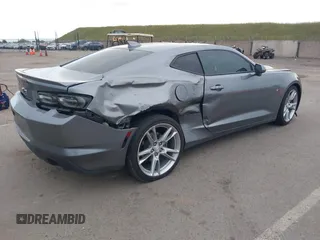 2022 Chevrolet Camaro 1LT z VIN 1G1FB1RX6N0123456, wystawiony jako IAAI lot #42066753 z przebiegiem Nie podano mil oraz . Historia ofert i sprzedaży dostępna na DreamBid. Obrazek 4.