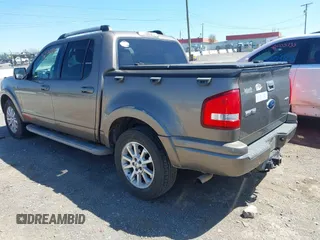 2007 Ford Explorer Sport Trac Limited z VIN 1FMEU53817UA03139, wystawiony jako IAAI lot #42030945 z przebiegiem 159 839 mil mil oraz . Historia ofert i sprzedaży dostępna na DreamBid. Obrazek 3.